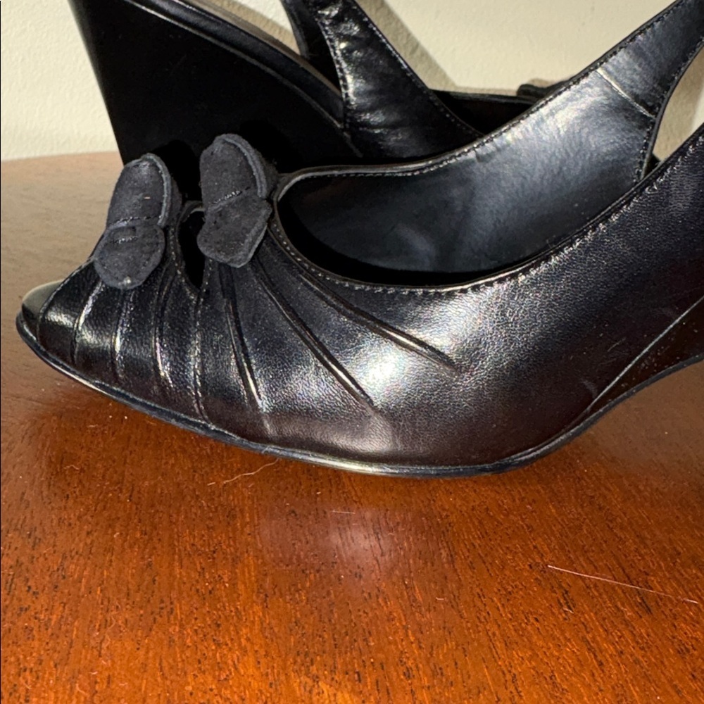 Franco Sarto heels Leather Peep-Toe Slingback wedge heels Black/ front 2
Bows - Picture 9 of 15
